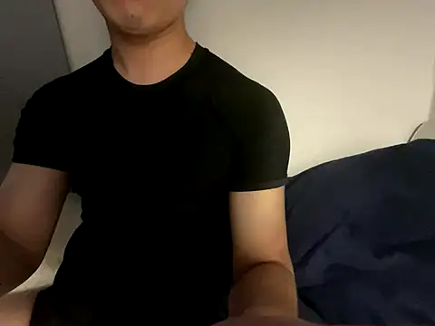 Snapshot of cinnana112 chatting on 10/30/25, 05:09 cinnana112 online show from 10/30/25, 05:09