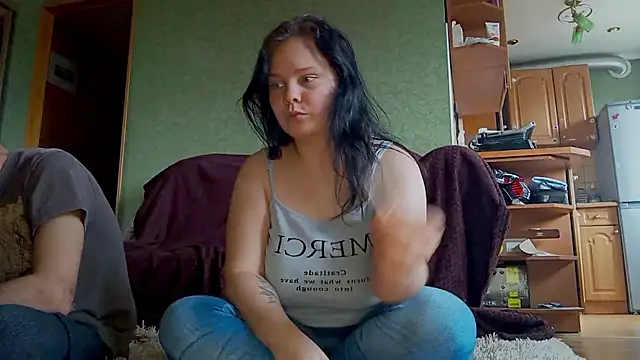 Snapshot of SweetPiggyx chatting on 04/14/26, 09:59 SweetPiggyx online show from 04/14/26, 09:59