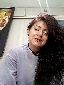 Snapshot of lunadicty chatting on 03/27/26, 11:04 lunadicty online show from 03/27/26, 11:04