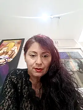 Snapshot of lunadicty chatting on 04/05/26, 05:43 lunadicty online show from 04/05/26, 05:43