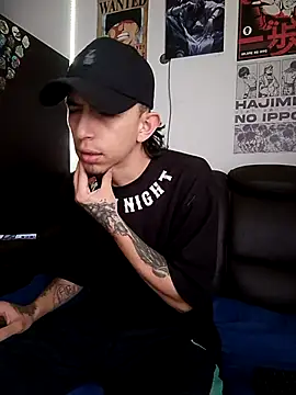 Snapshot of Chris__Jones chatting on 04/10/26, 05:06 Chris Jones online show from 04/10/26, 05:06