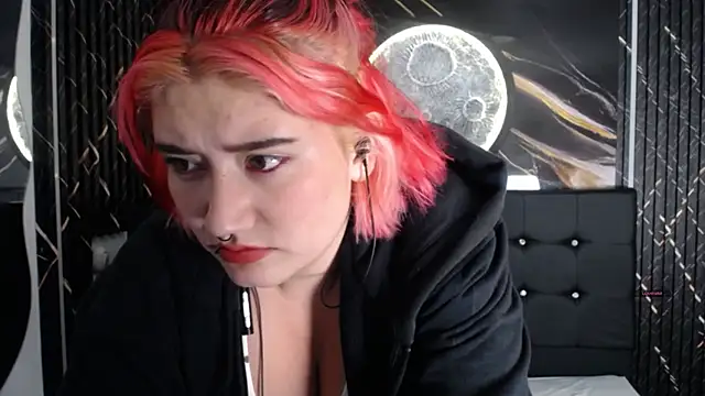 Snapshot of Cerecitaa02_ chatting on 07/03/26, 12:11 Cerecitaa02 online show from 07/03/26, 12:11