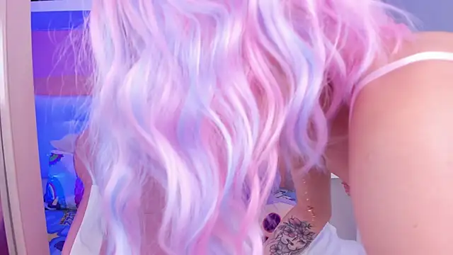 miss    marilyn online show from 10/08/25, 11:08