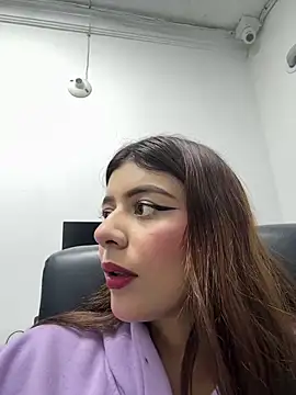 Snapshot of Megan_nt chatting on 09/26/25, 11:53 Megan nt online show from 09/26/25, 11:53