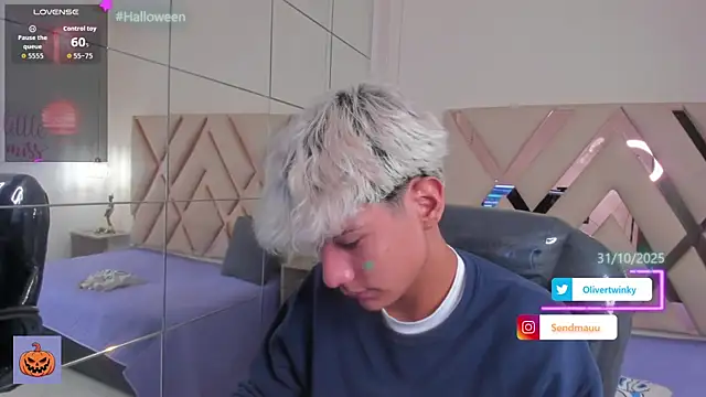 OliverTwinky online show from 10/30/25, 01:34