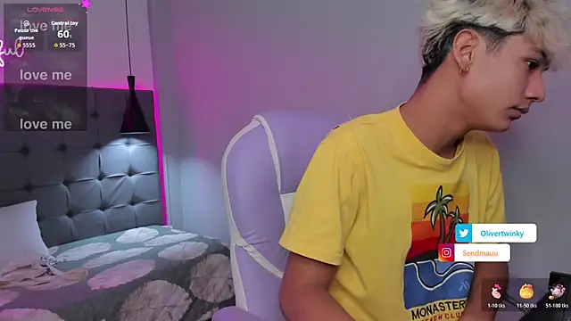 OliverTwinky online show from 11/05/25, 02:55