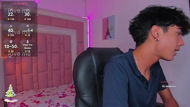 OliverTwinky online show from 11/20/25, 04:40