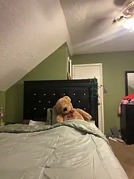 Snapshot of bankruptbabe chatting on 03/23/25, 08:15 bankruptbabe online show from 03/23/25, 08:15