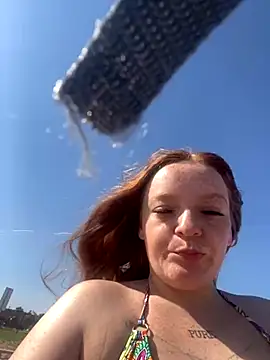 Snapshot of bankruptbabe chatting on 09/11/25, 09:26 bankruptbabe online show from 09/11/25, 09:26