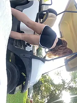 Snapshot of bankruptbabe chatting on 09/20/25, 10:22 bankruptbabe online show from 09/20/25, 10:22