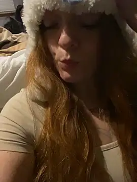 Snapshot of bankruptbabe chatting on 10/10/25, 06:23 bankruptbabe online show from 10/10/25, 06:23