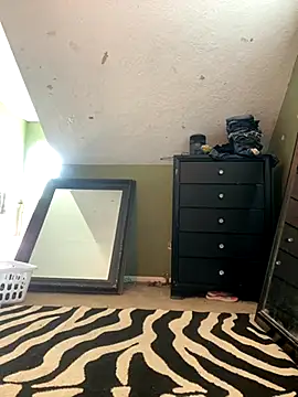 Snapshot of bankruptbabe chatting on 10/24/25, 08:27 bankruptbabe online show from 10/24/25, 08:27