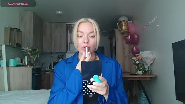 Eva   forever online show from 05/22/26, 05:03