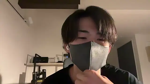 Snapshot of satoshi1008 chatting on 10/21/25, 03:57 satoshi1008 online show from 10/21/25, 03:57