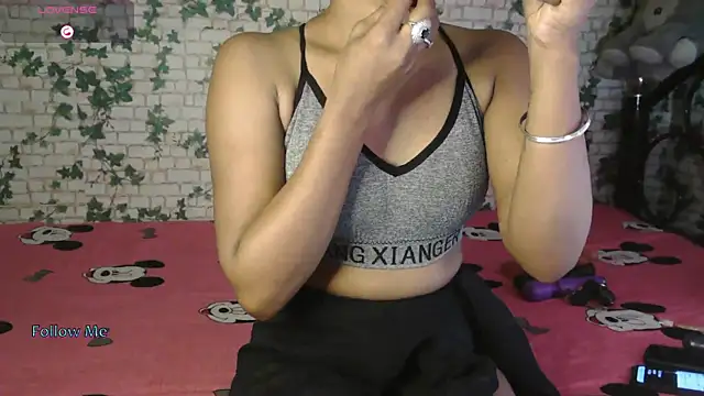 Trishna love online show from 10/19/25, 03:18