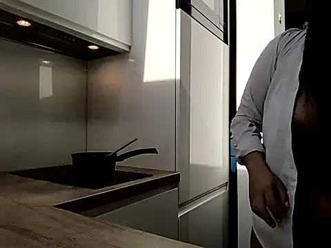 MoonlitLust online show from 05/29/26, 07:06