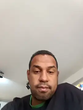 elnegro707070 online show from 10/13/25, 11:10