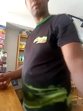 elnegro707070 online show from 11/01/25, 12:51