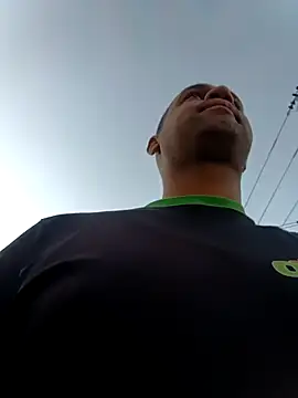 elnegro707070 online show from 11/18/25, 10:41