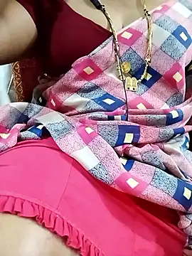 Snapshot of tamiltady chatting on 09/10/25, 05:13 tamiltady online show from 09/10/25, 05:13