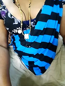 Snapshot of tamiltady chatting on 09/17/25, 04:36 tamiltady online show from 09/17/25, 04:36