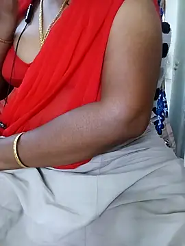 Snapshot of tamiltady chatting on 10/05/25, 08:56 tamiltady online show from 10/05/25, 08:56