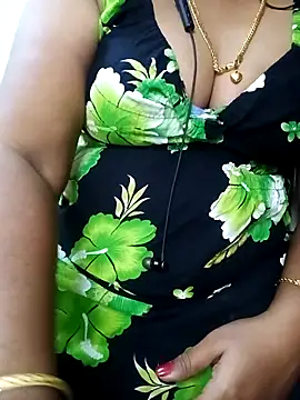 Snapshot of tamiltady chatting on 10/06/25, 08:01 tamiltady online show from 10/06/25, 08:01