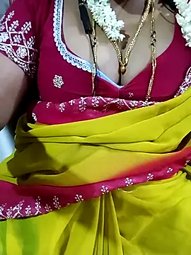 Snapshot of tamiltady chatting on 10/11/25, 06:06 tamiltady online show from 10/11/25, 06:06