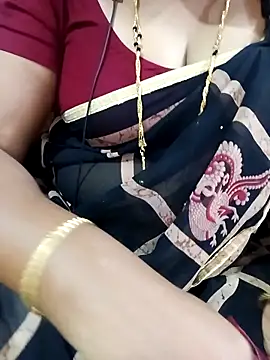 Snapshot of tamiltady chatting on 11/02/25, 05:37 tamiltady online show from 11/02/25, 05:37