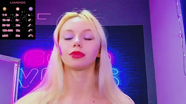 Snapshot of AlessiaCroft chatting on 03/14/26, 05:02 AlessiaCroft online show from 03/14/26, 05:02