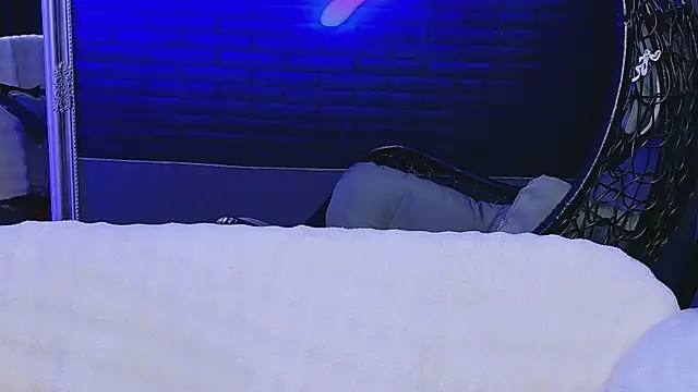 Snapshot of AlessiaCroft chatting on 04/01/26, 04:13 AlessiaCroft online show from 04/01/26, 04:13