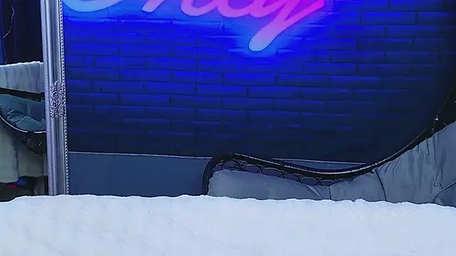 Snapshot of AlessiaCroft chatting on 04/10/26, 04:17 AlessiaCroft online show from 04/10/26, 04:17