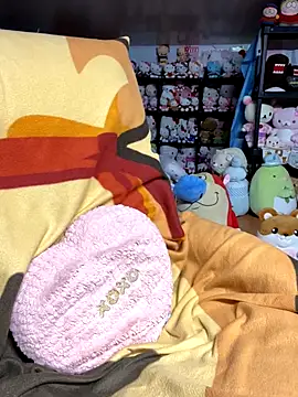 Snapshot of w3tkittty chatting on 11/22/25, 04:22 w3tkittty online show from 11/22/25, 04:22