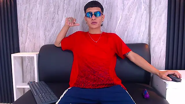 Matt Ruso online show from 09/19/25, 06:41