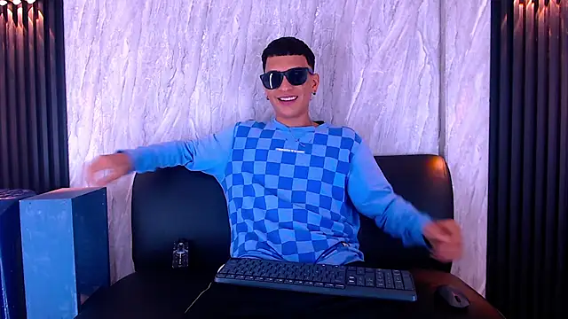 Matt Ruso online show from 10/24/25, 03:25