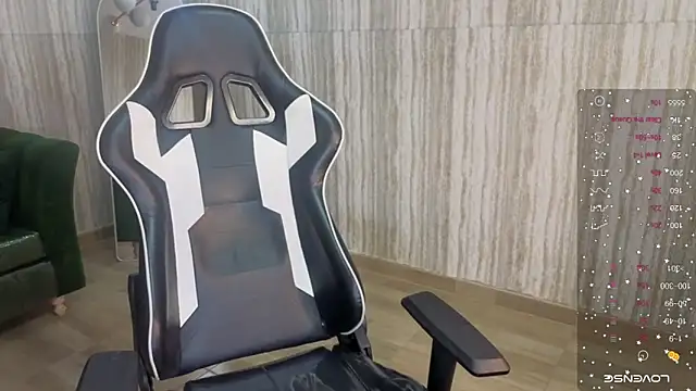 Snapshot of clementine_t chatting on 09/14/25, 12:59 clementine t online show from 09/14/25, 12:59