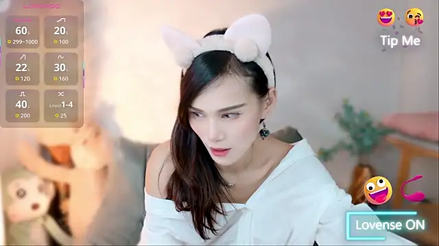 LunaBelle1984 online show from 09/20/25, 03:02