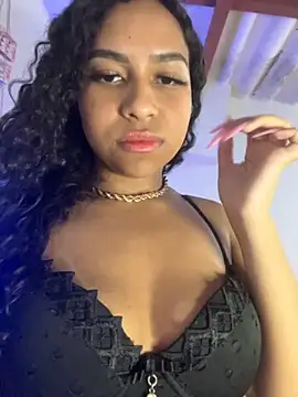 Snapshot of camillaCat chatting on 09/20/25, 02:34 camillaCat online show from 09/20/25, 02:34