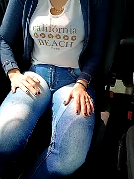 Snapshot of fuck_couple69 chatting on 09/09/25, 04:28 fuck couple69 online show from 09/09/25, 04:28