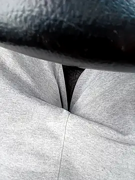 Snapshot of fuck_couple69 chatting on 10/06/25, 04:37 fuck couple69 online show from 10/06/25, 04:37