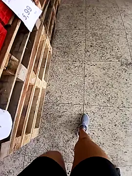 Snapshot of fuck_couple69 chatting on 10/08/25, 04:37 fuck couple69 online show from 10/08/25, 04:37