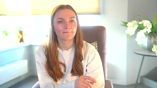 Snapshot of MeganBoone chatting on 03/21/25, 04:28 MeganBoone online show from 03/21/25, 04:28