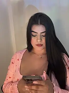 Snapshot of Kariina__69 chatting on 07/15/26, 06:24 Kariina 69 online show from 07/15/26, 06:24