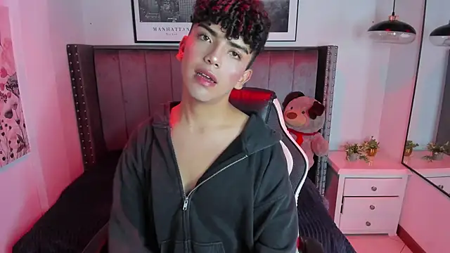 Niick Twink online show from 09/18/25, 05:04