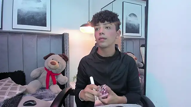 Niick Twink online show from 09/21/25, 01:46