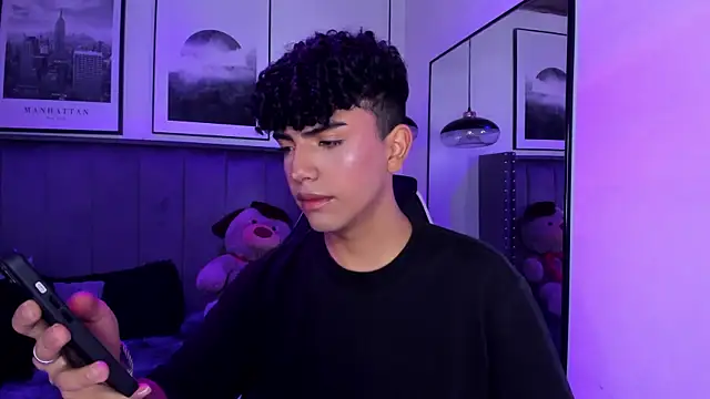 Niick Twink online show from 10/22/25, 07:35