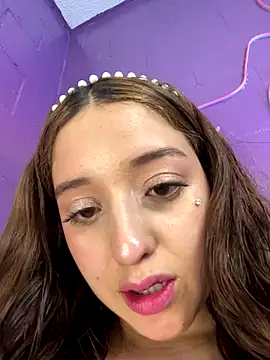 Snapshot of Baby__Otaku chatting on 09/13/25, 07:02 Baby  Otaku online show from 09/13/25, 07:02