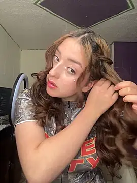 Snapshot of Baby__Otaku chatting on 10/03/25, 07:00 Baby  Otaku online show from 10/03/25, 07:00