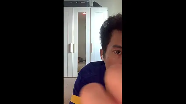 3Toming online show from 10/19/25, 05:41