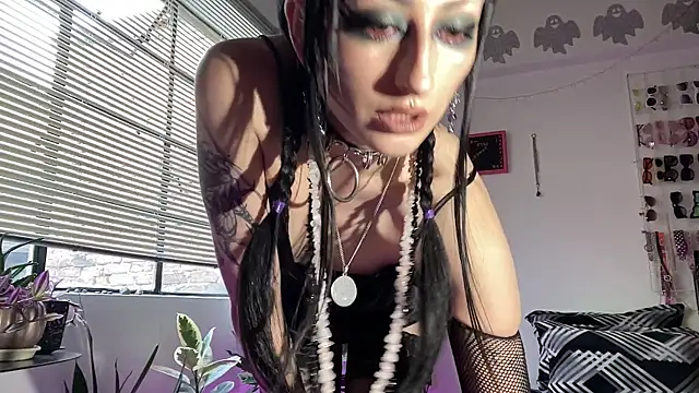 Snapshot of ELENA_UMBRA chatting on 05/29/26, 09:57 ELENA UMBRA online show from 05/29/26, 09:57
